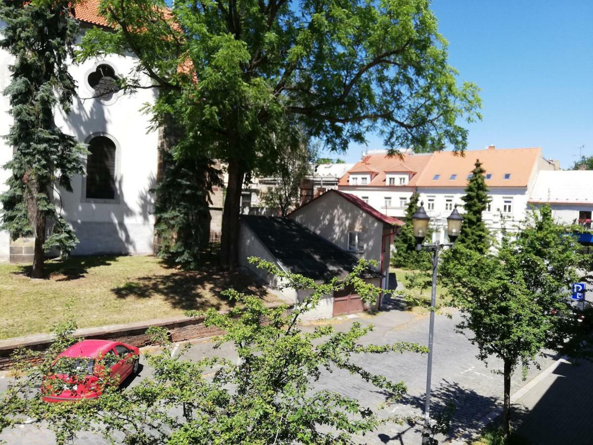 Pension U Kostela Cesky Brod Kültér fotó